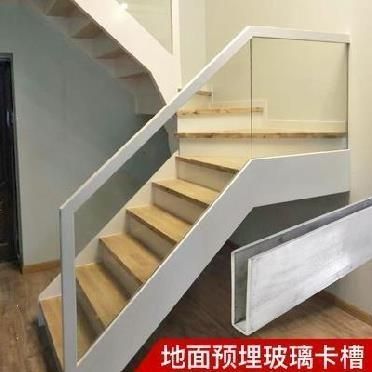 彩钢房买料自己怎么弄？楼梯玻璃木头地槽怎么做
