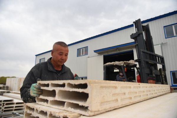 秸秆生产建筑材料有哪些?秸秆建材厂怎么样-图3 秸秆生产建筑材料有哪些?秸秆建材厂怎么样-图3