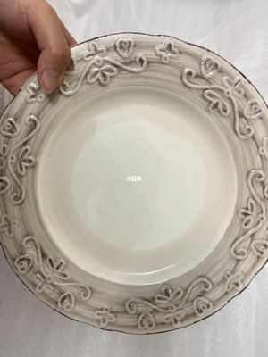 新买的陶瓷餐具用水浸泡清洗后，底部有水印？白瓷洗手盆水印怎么洗