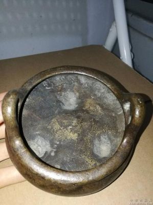清代铜香炉的内堂的特征?明清家具铜配件-图2 清代铜香炉的内堂的特征?明清家具铜配件-图2