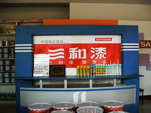 三和万能胶刷在墙上后可以刮腻子吗？三和墙漆怎么样