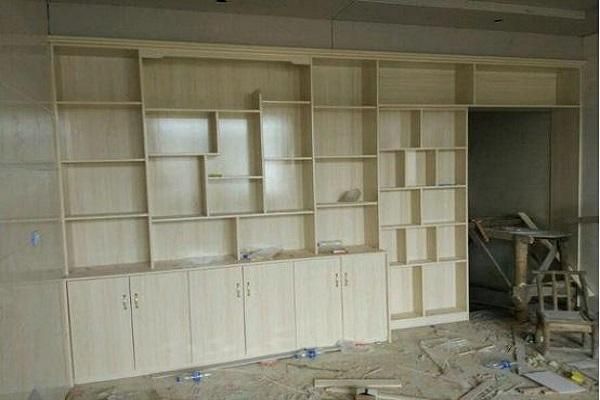 怎么把墙上的柜体整体拆除?拆旧家具-图1 怎么把墙上的柜体整体拆除?拆旧家具-图1