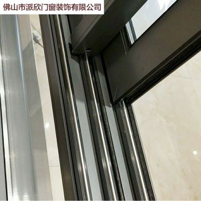 厨房铝合金窗用什么颜色好看?木纹石墙面打磨发黄怎么办-图1 厨房铝合金窗用什么颜色好看?木纹石墙面打磨发黄怎么办-图1