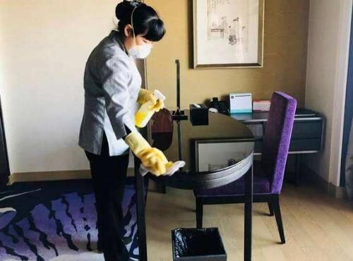 84消毒液可以和水汇合一起擦家具吗?84擦家具-图2 84消毒液可以和水汇合一起擦家具吗?84擦家具-图2
