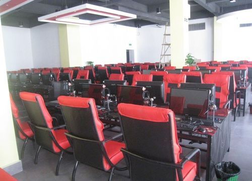 西安网吧网费如何?西安网吧家具-图1 西安网吧网费如何?西安网吧家具-图1