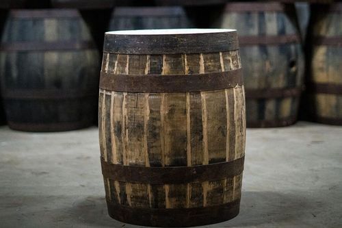 储存威士忌的橡木桶外表发霉行吗?白橡木皮发霉是怎么回事-图3 储存威士忌的橡木桶外表发霉行吗?白橡木皮发霉是怎么回事-图3