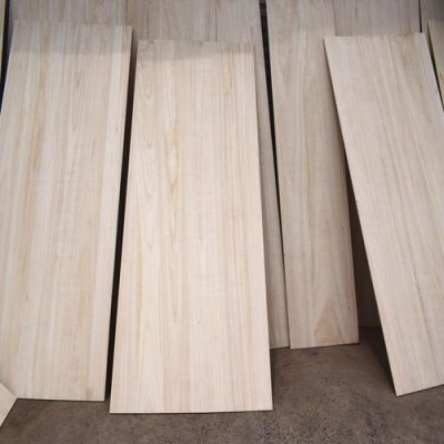 泡桐木板材是实木吗?家具凤凰木好吗-图2 泡桐木板材是实木吗?家具凤凰木好吗-图2