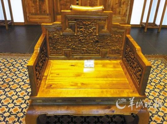 金丝楠木无事牌价位一般是多少？润楠木家具价格