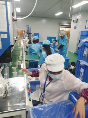 佛山顺德哪家钟点工好?顺德家具厂招喷漆工-图1 佛山顺德哪家钟点工好?顺德家具厂招喷漆工-图1