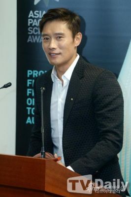 李秉宪得过多少次青龙影帝?青龙砼二号防水怎么样-图3 李秉宪得过多少次青龙影帝?青龙砼二号防水怎么样-图3