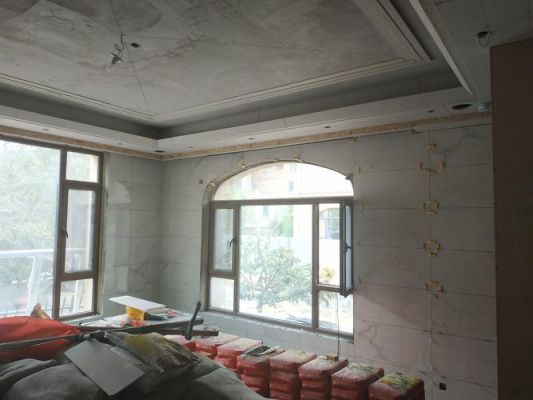 小面积的石膏板吊顶需要木工板吗？客厅吊顶用木工板怎么做吗