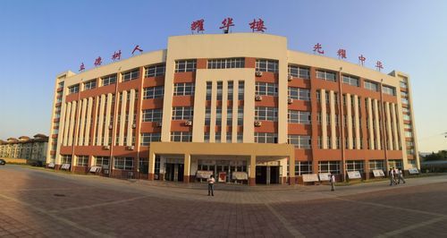 081中学怎么样?体育馆到繁华中学怎么走-图3 081中学怎么样?体育馆到繁华中学怎么走-图3