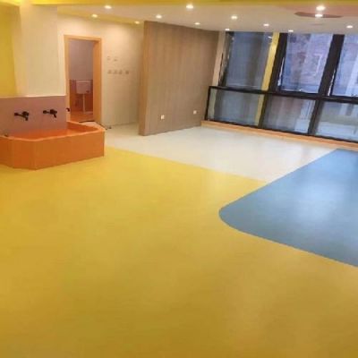 地板胶拼接缝隙大了怎么办?幼儿园的地板胶怎么能修补-图3 地板胶拼接缝隙大了怎么办?幼儿园的地板胶怎么能修补-图3