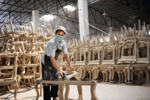在家具厂上班好吗?家具厂累不-图2 在家具厂上班好吗?家具厂累不-图2