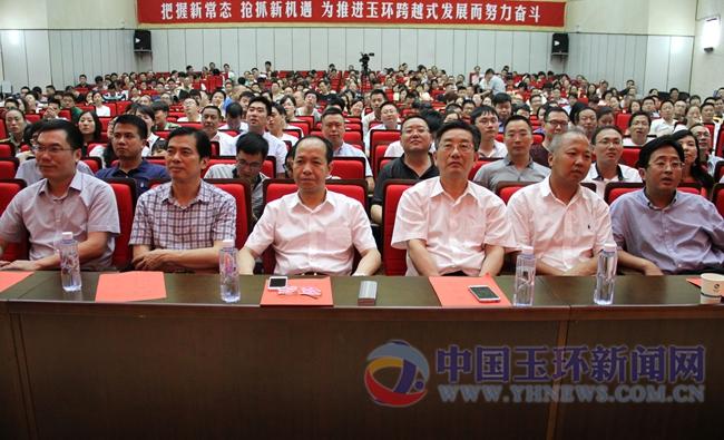 玉环县清港镇，坦普村。名艺家具厂拖欠员工工资，我请求劳动局帮忙处理一下？玉环哪卖家具