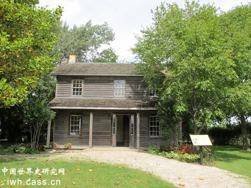 汤姆叔叔的小屋，中英文化异同？北美小屋家具怎么样-图2