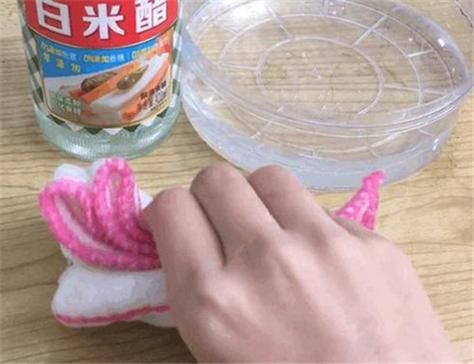 白醋兑水擦家具去味？白醋擦家具有什么好处
