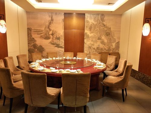 涿州从那里买家具比较好?便宜又实惠?天外天古典家具有限公司-图1 涿州从那里买家具比较好?便宜又实惠?天外天古典家具有限公司-图1