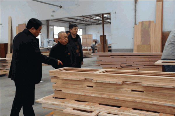 青岛一木好吗?青岛红木家具厂刮磨工-图3 青岛一木好吗?青岛红木家具厂刮磨工-图3