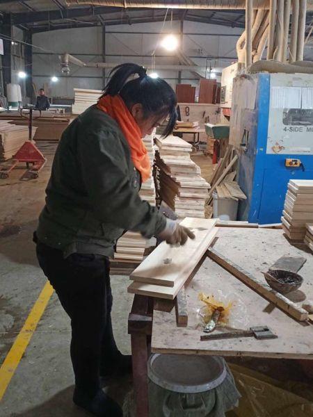 家具厂包装工累吗?家具厂女工做什么-图2 家具厂包装工累吗?家具厂女工做什么-图2