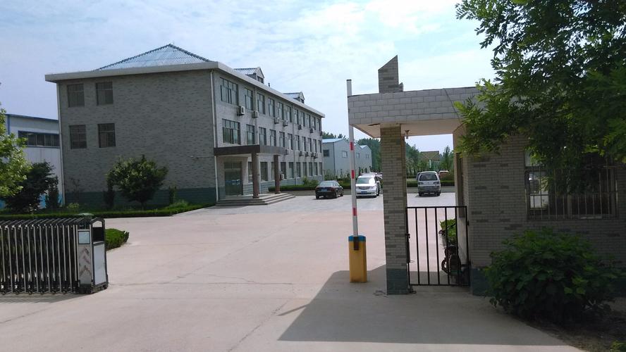 安丘市福冈服装有限公司怎么样?安丘南苑家具市场-图2 安丘市福冈服装有限公司怎么样?安丘南苑家具市场-图2