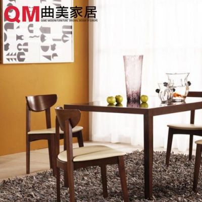 求问大家，曲美家具环保方面怎么样？买回家晾？曲美家具有味道