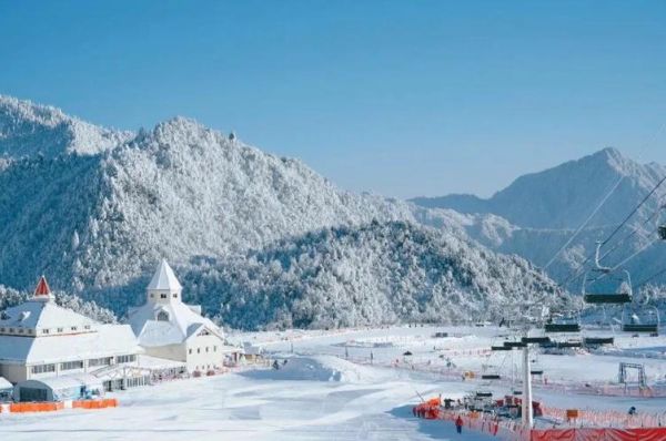 2021年成都周边哪里看雪?成都西部家具建材市场-图2 2021年成都周边哪里看雪?成都西部家具建材市场-图2