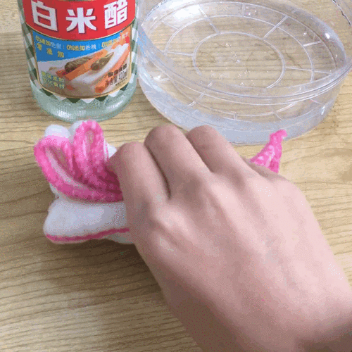 用白醋擦木制家具有什么不好?白醋能擦家具吗-图3 用白醋擦木制家具有什么不好?白醋能擦家具吗-图3