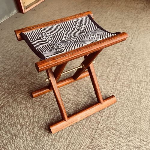 南方家庭用红木马扎吗?北方的家具可在南方用-图3 南方家庭用红木马扎吗?北方的家具可在南方用-图3