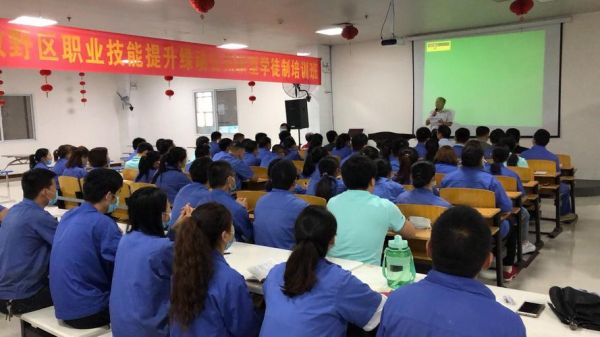 家具厂开料学徒好做吗?家具厂学徒累不累-图2 家具厂开料学徒好做吗?家具厂学徒累不累-图2
