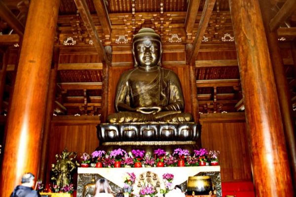 静安寺大殿是楠木的吗？大雄办公家具