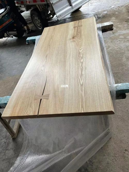 餐桌有裂缝怎么修复?家具上有裂纹怎么办-图2 餐桌有裂缝怎么修复?家具上有裂纹怎么办-图2